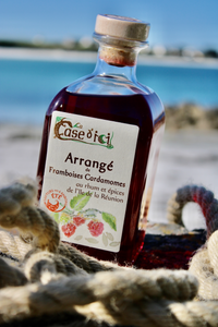 Rhum arrangé "La Case d'Ici" Framboises et Cardamome 50cl